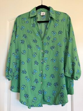 CAbi Green Button-Front Floral Shirt with Blue Flowers, size Small (oversized)